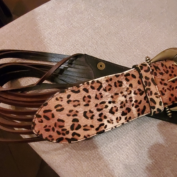 NWOT Chicos Leopard Belt with Gold Buckle Large - Picture 3 of 6